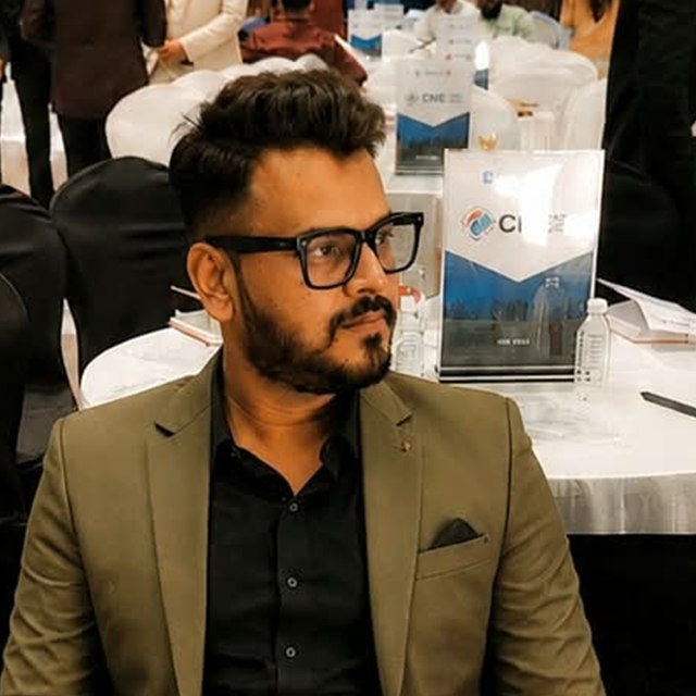 Amit Ahir, founder and lead developer of EaseBuddy